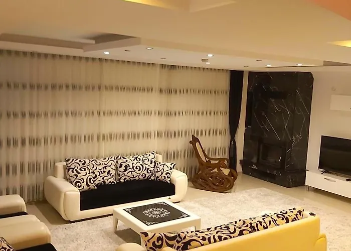 Villa Luxury With Private Pool & Terrace In *