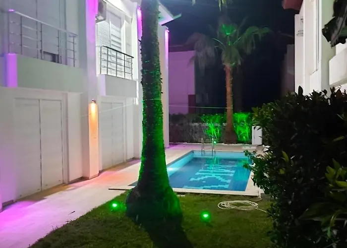 Luxury With Private Pool & Terrace In