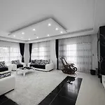 וילה Luxury With Private Pool & Terrace In