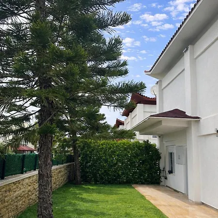 Luxury With Private Pool & Terrace In