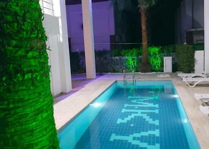 Luxury With Private Pool & Terrace In